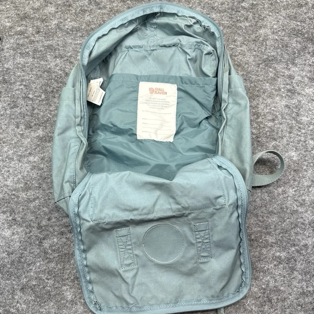 Fjallraven Kanken backpack blue water resistant quick dry pockets handles 23510